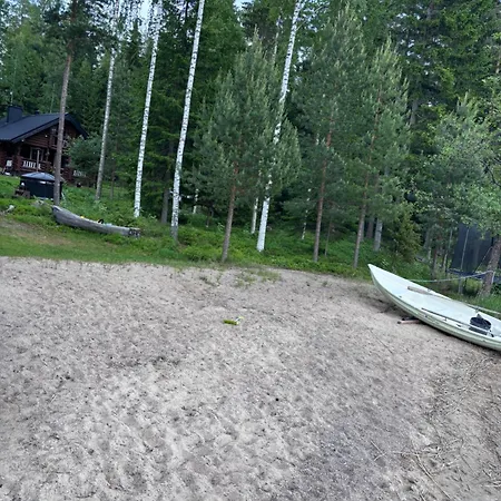 Kesaemoekki Korpilahdella, Paeijaenteen Rannalla Шале Ювяскюля