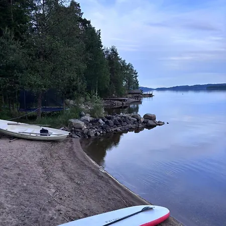 Kesaemoekki Korpilahdella, Paeijaenteen Rannalla Ювяскюля
